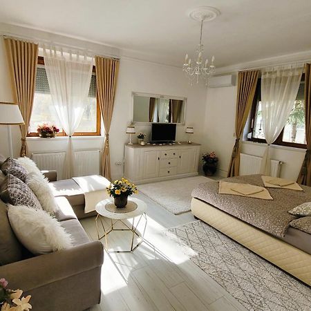 Patak Apartman Eger Exterior photo