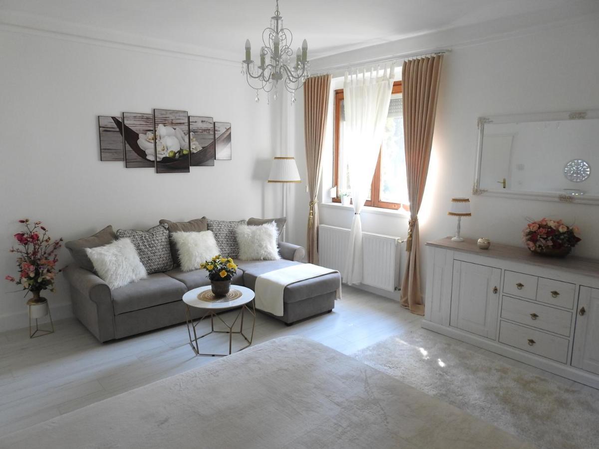 Patak Apartman Eger Exterior photo