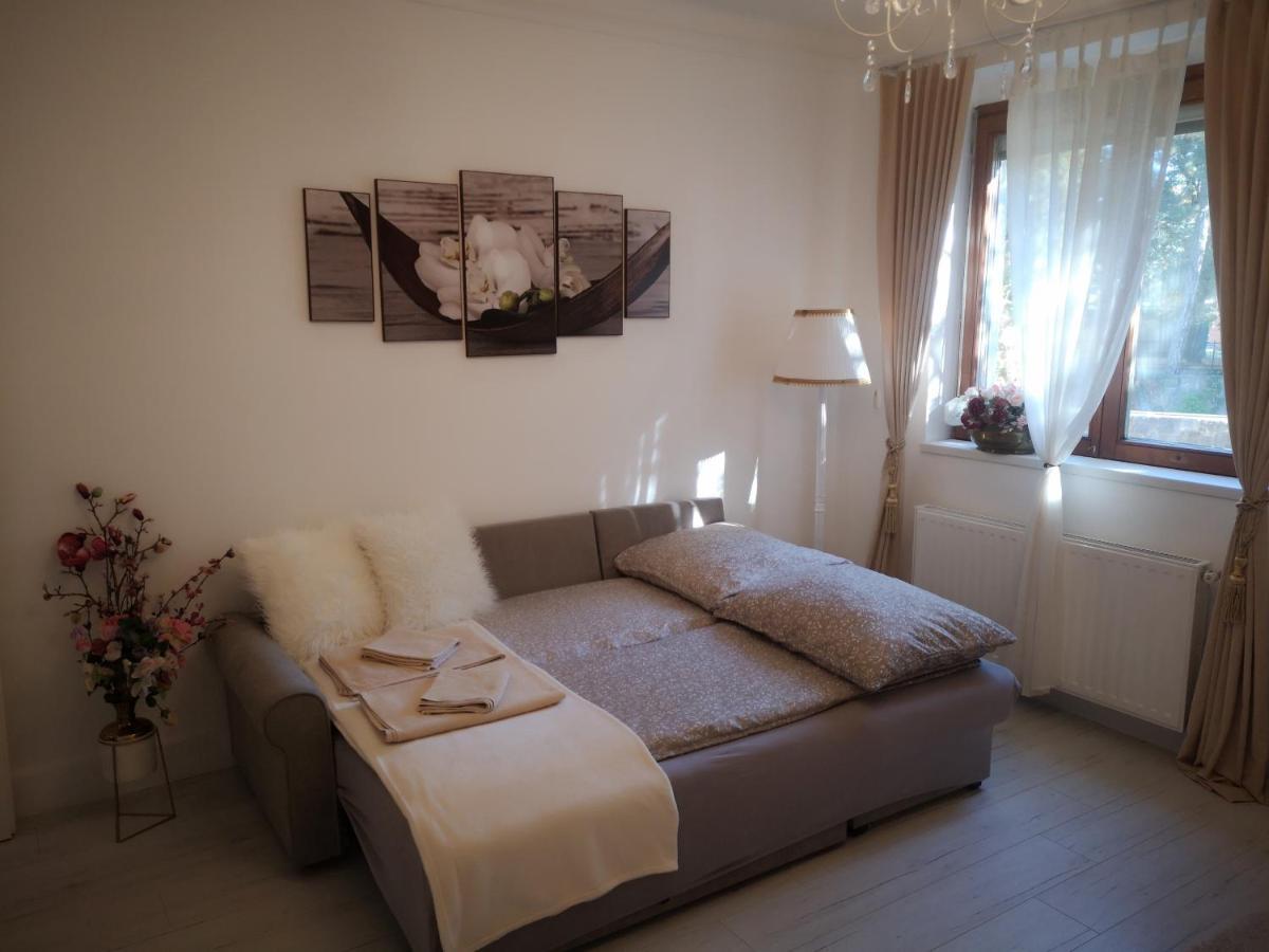 Patak Apartman Eger Exterior photo